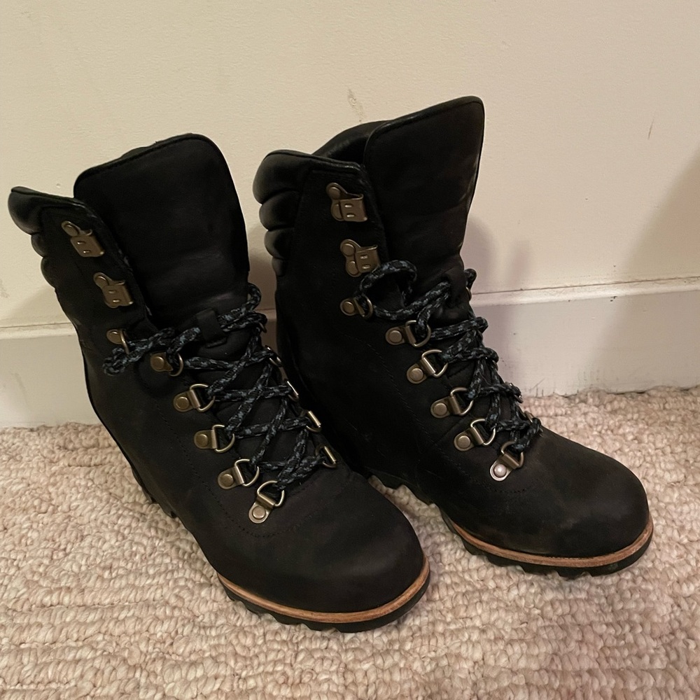 Sorel Wedge Boots